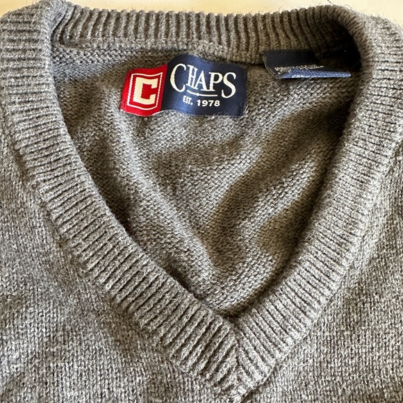 Chaps V Neck Sleeveless Mens Sweater 100% Cotton Gray Burgundy White Navy Large - Picture 4 of 7